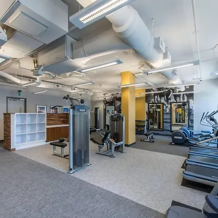 Wonderful 2Br Apartment At Crystal City Arlington Exterior photo