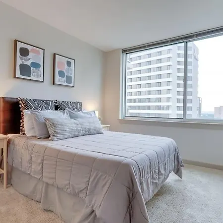 Wonderful 2Br Apartment At Crystal City Arlington Exterior photo